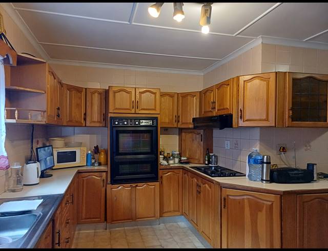 4 BEDROOM HOUSE FOR SALE IN SHALLCROSS